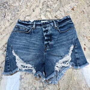 Good American Bombshell Shorts  Distressed Denim Shorts - size 2